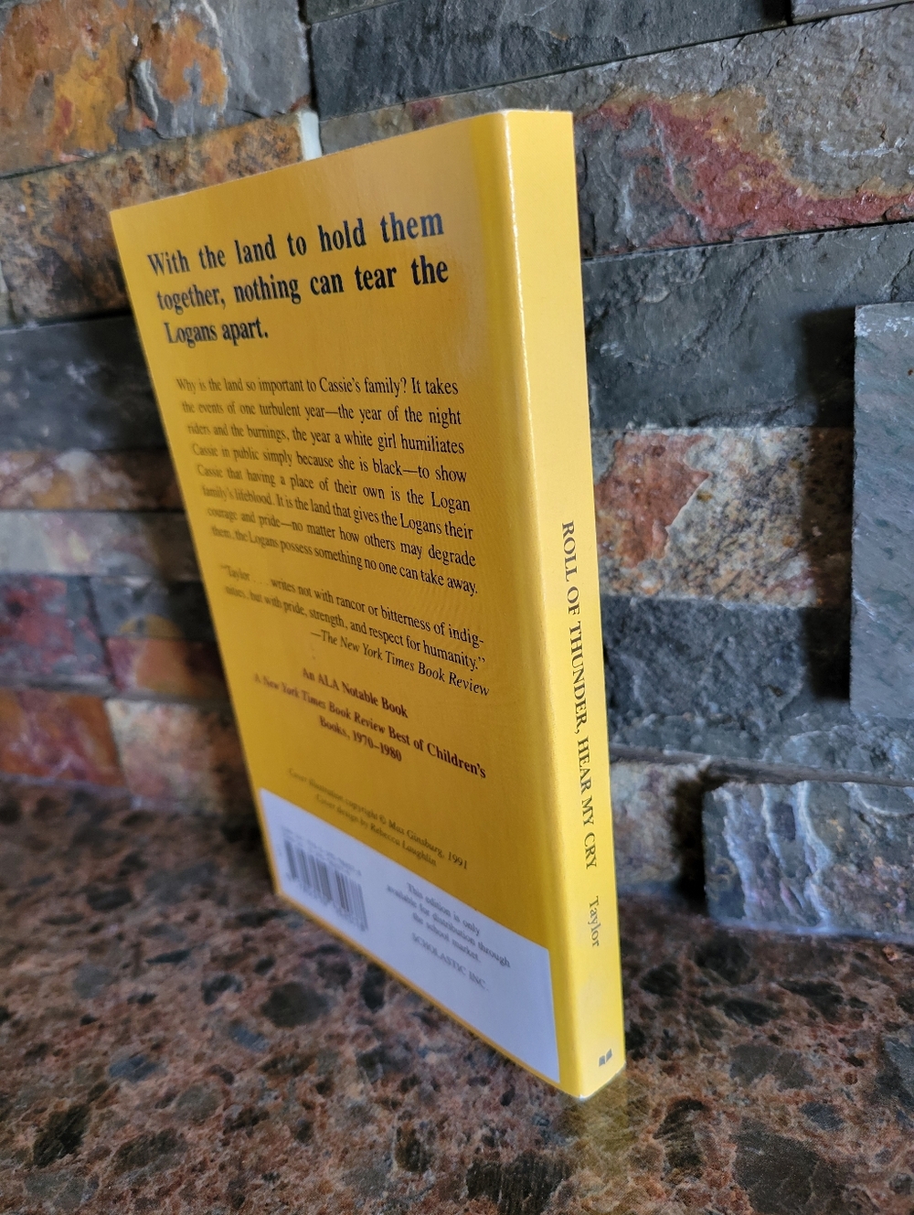 Roll of Thunder Hear My Cry Mildred D Taylor Puffin Paperback Newbery Medal NEW - Picture 3 of 4